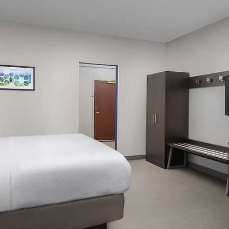 Holiday Inn Express Knoxville-Strawberry Plains By Ihg Ngoại thất bức ảnh