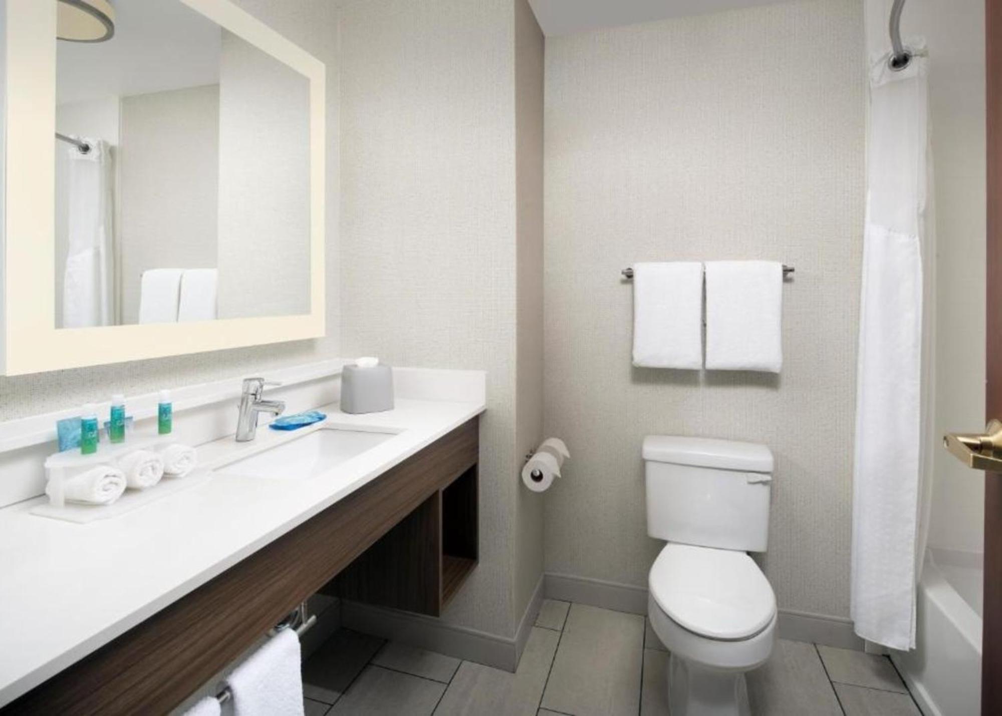 Holiday Inn Express Knoxville-Strawberry Plains By Ihg Ngoại thất bức ảnh