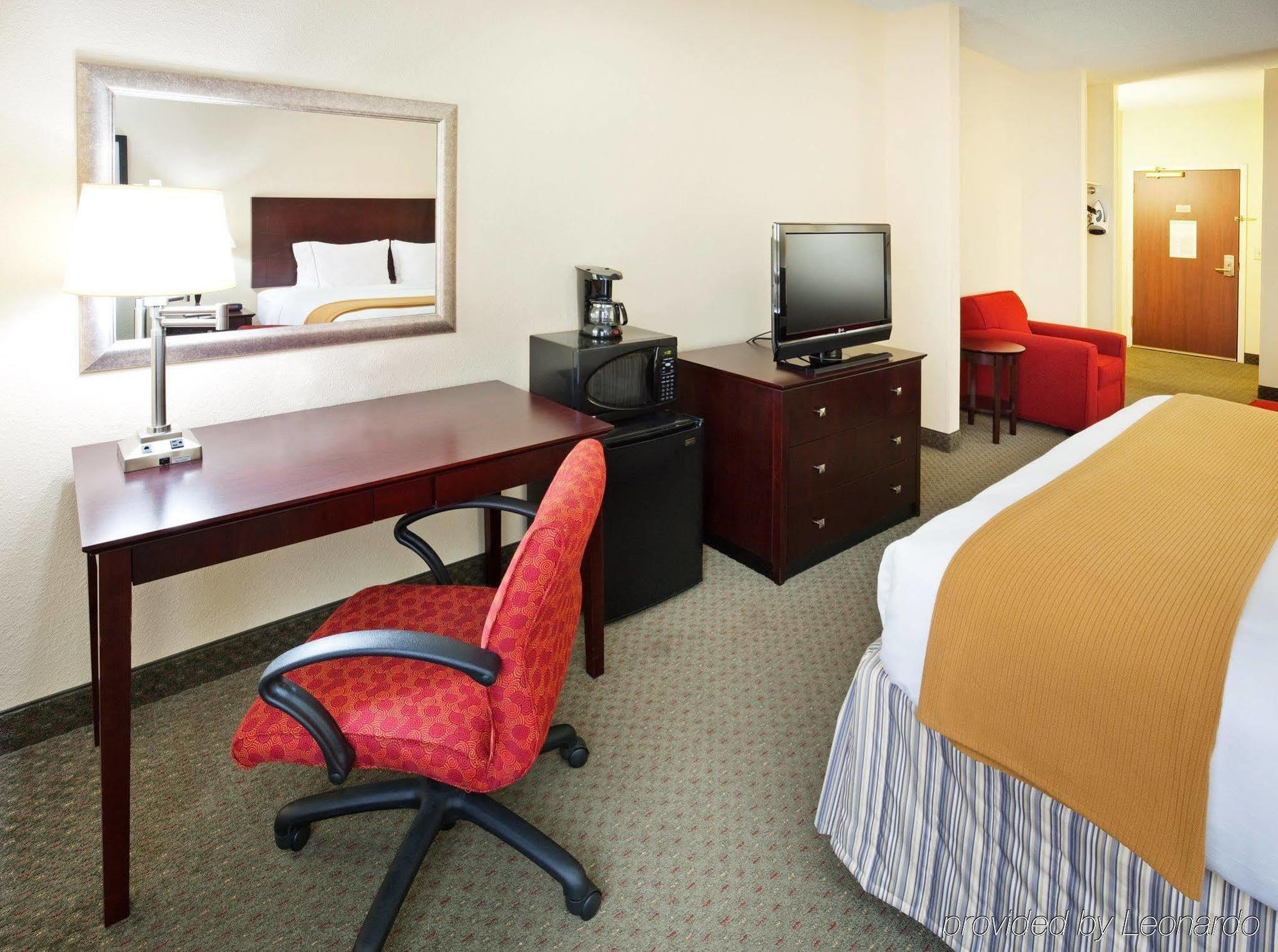 Holiday Inn Express Knoxville-Strawberry Plains By Ihg Ngoại thất bức ảnh